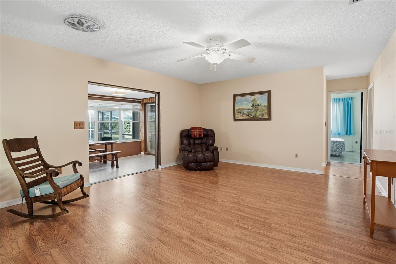 Image 9 of 43 For 3037 Joan Court