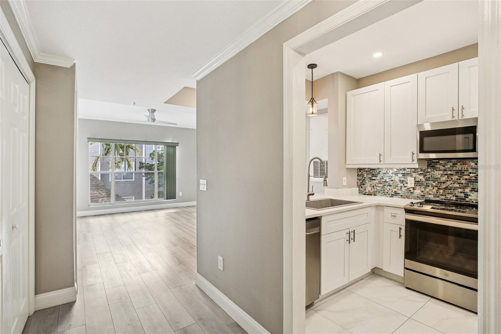 Image 13 of 45 For 800 Dakota Avenue 310