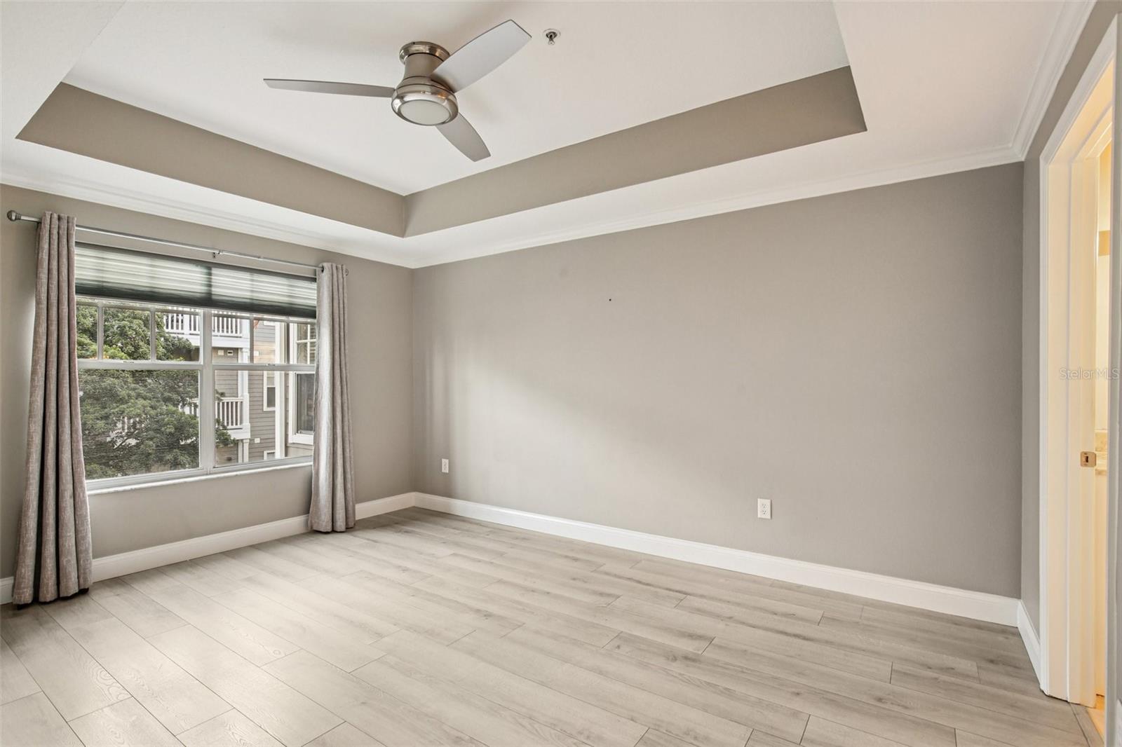 Image 14 of 45 For 800 Dakota Avenue 310