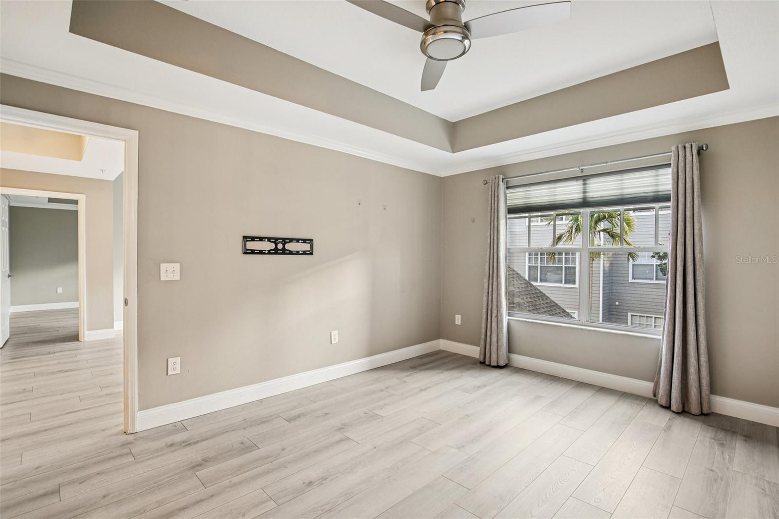 Image 15 of 45 For 800 Dakota Avenue 310