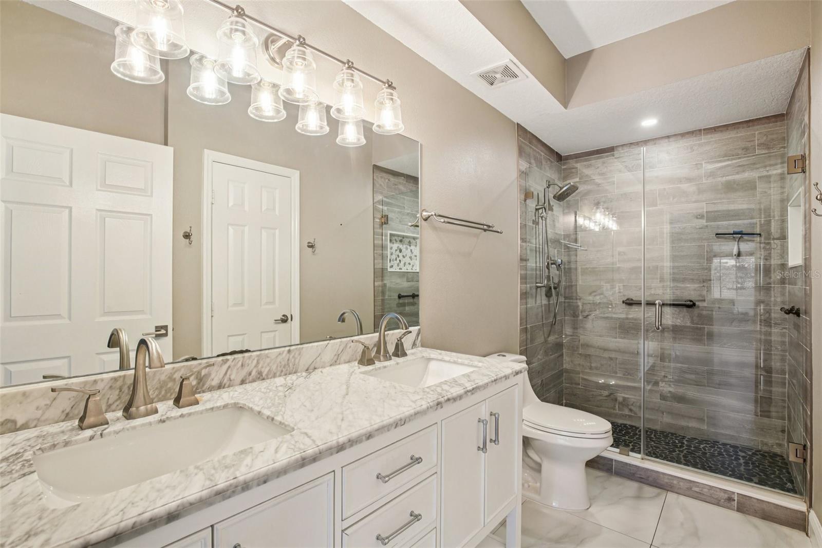 Image 17 of 45 For 800 Dakota Avenue 310