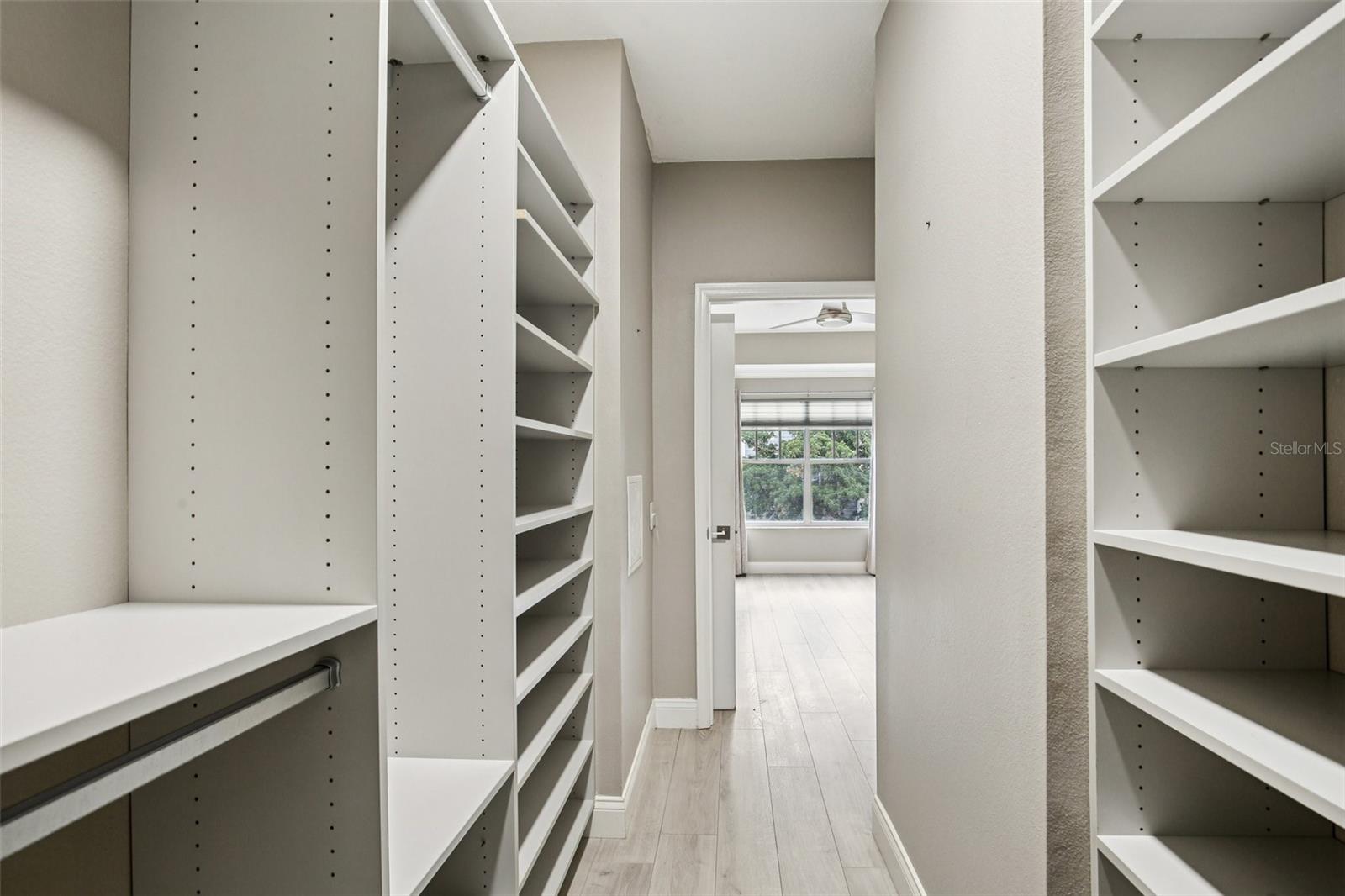 Image 20 of 45 For 800 Dakota Avenue 310