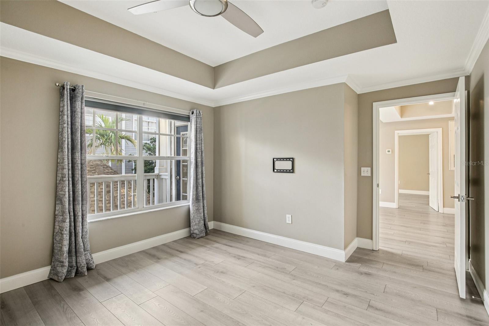 Image 21 of 45 For 800 Dakota Avenue 310