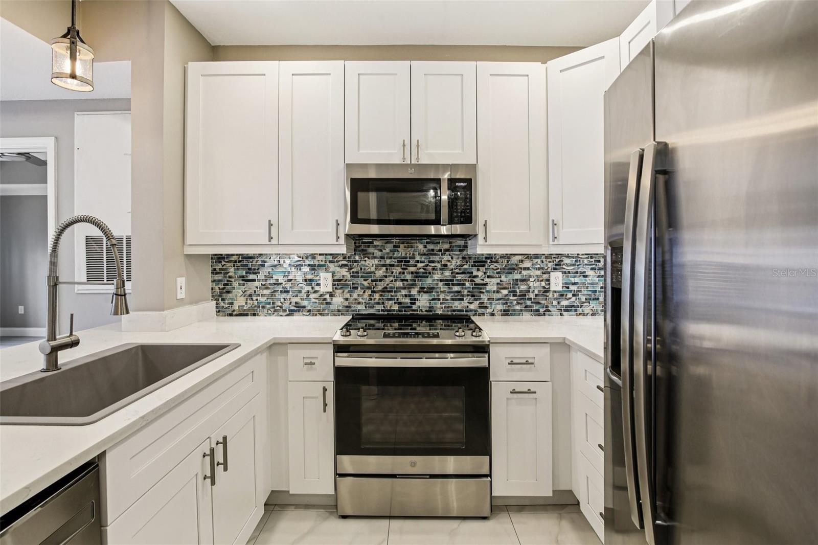 Image 8 of 45 For 800 Dakota Avenue 310