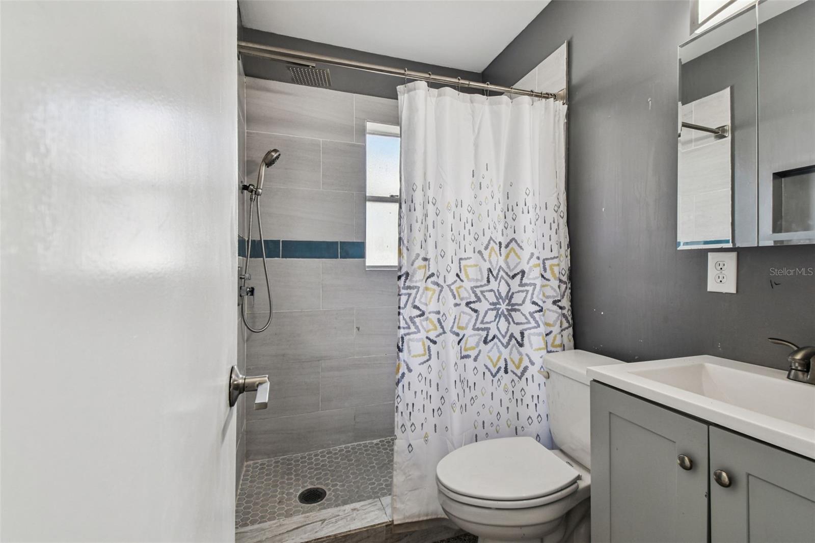 Image 26 of 35 For 6538 42nd Avenue N