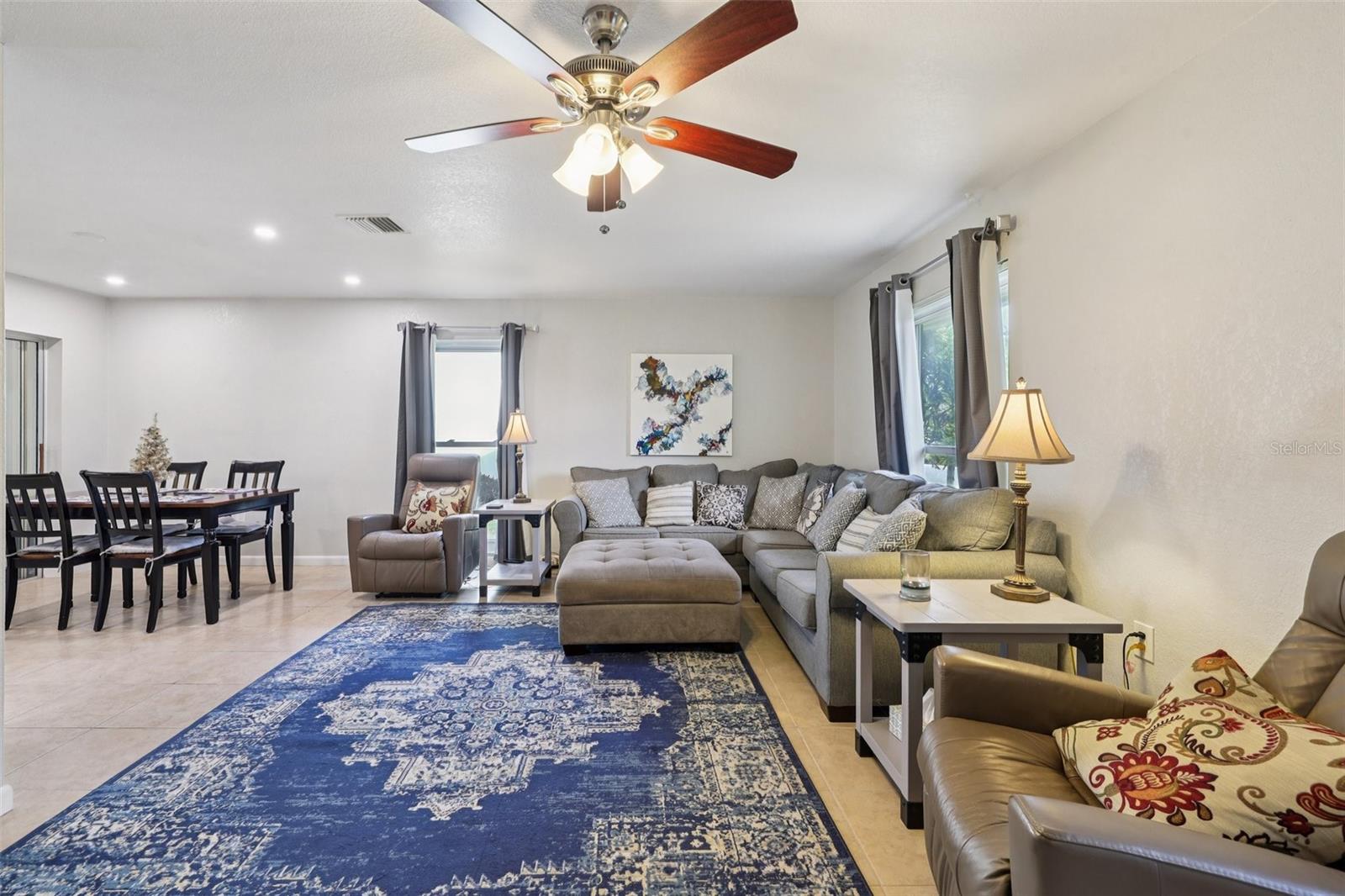 Image 12 of 72 For 4429 Great Lakes Drive N