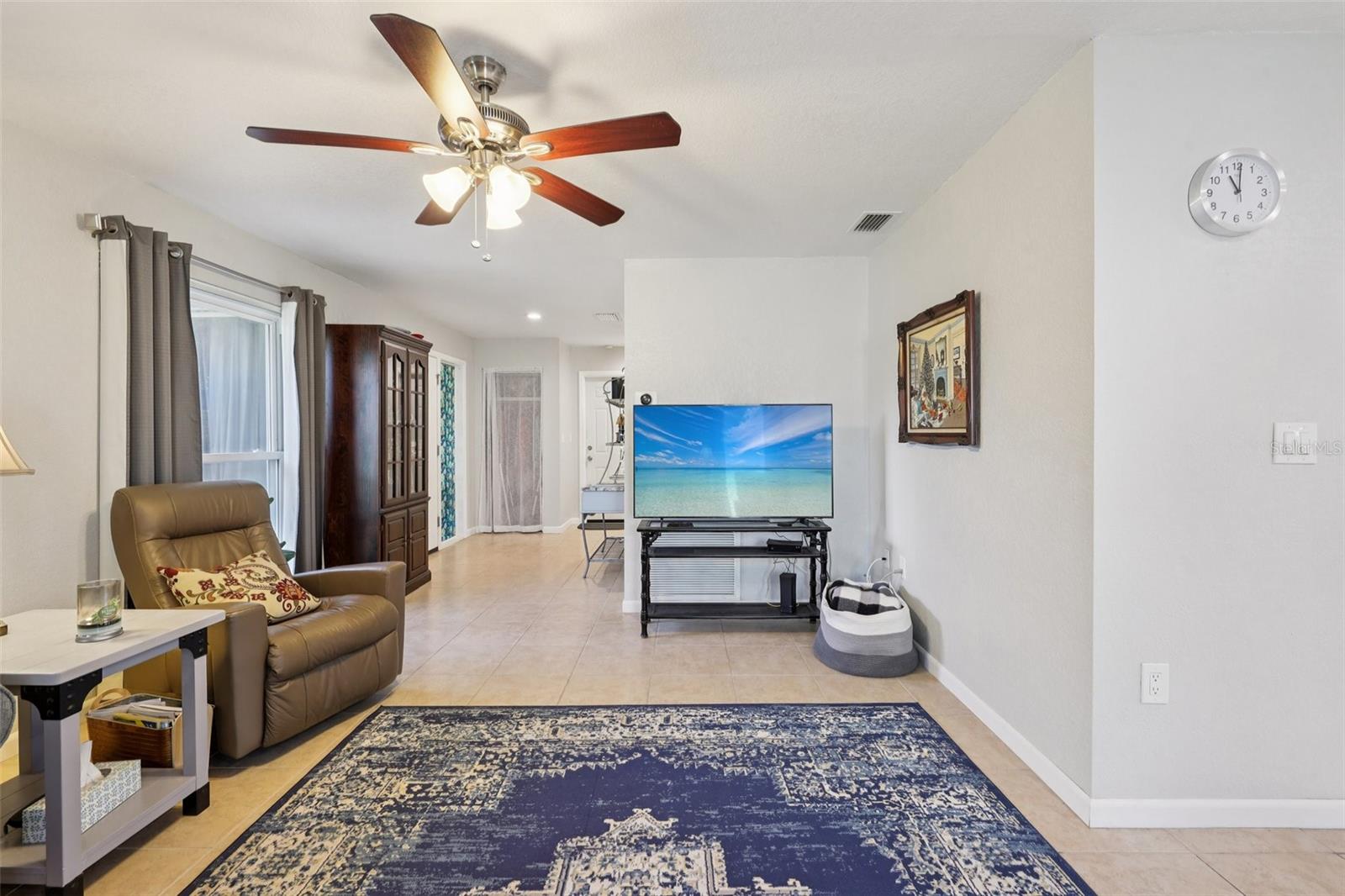 Image 15 of 72 For 4429 Great Lakes Drive N