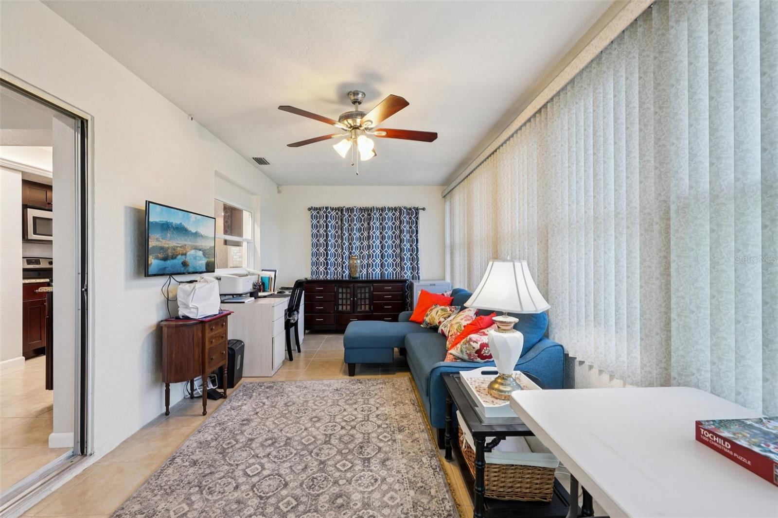 Image 17 of 72 For 4429 Great Lakes Drive N