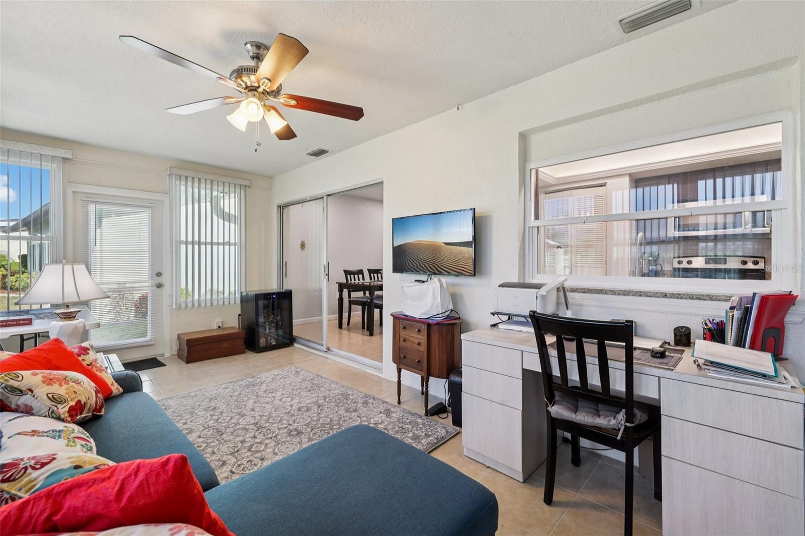 Image 18 of 72 For 4429 Great Lakes Drive N