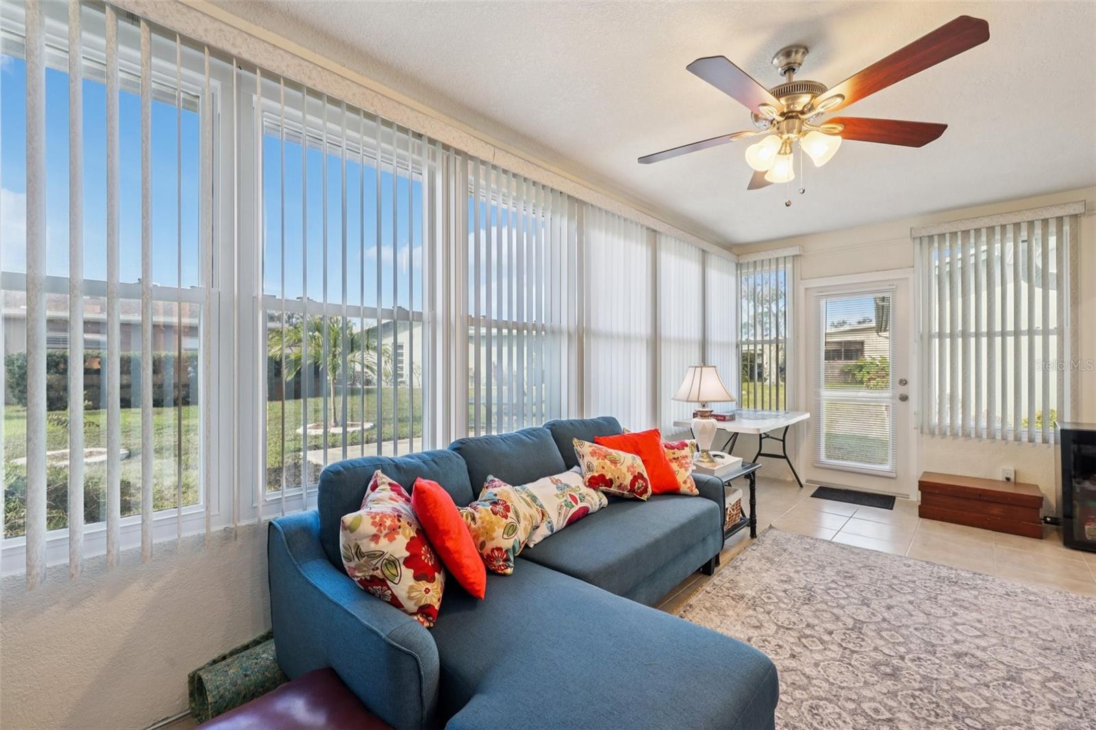 Image 20 of 72 For 4429 Great Lakes Drive N