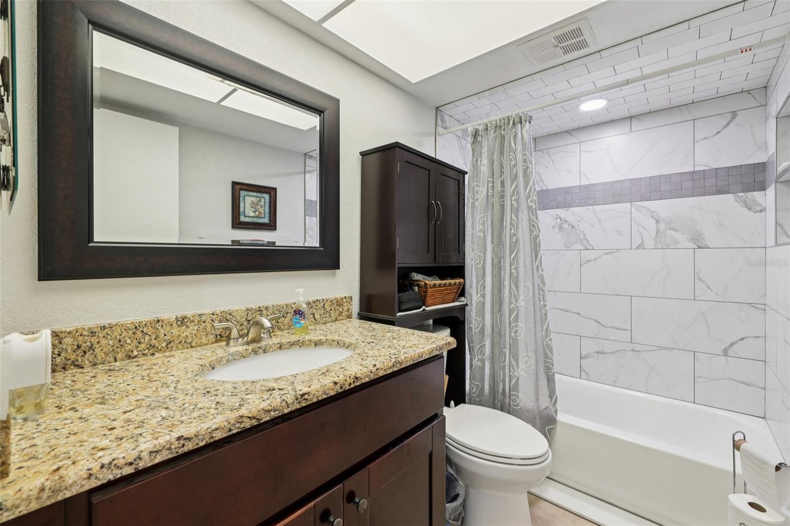 Image 28 of 72 For 4429 Great Lakes Drive N