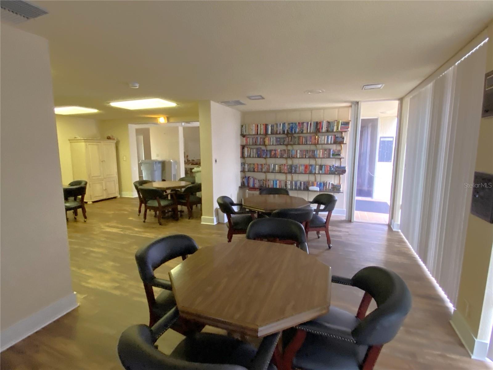 Image 41 of 72 For 4429 Great Lakes Drive N