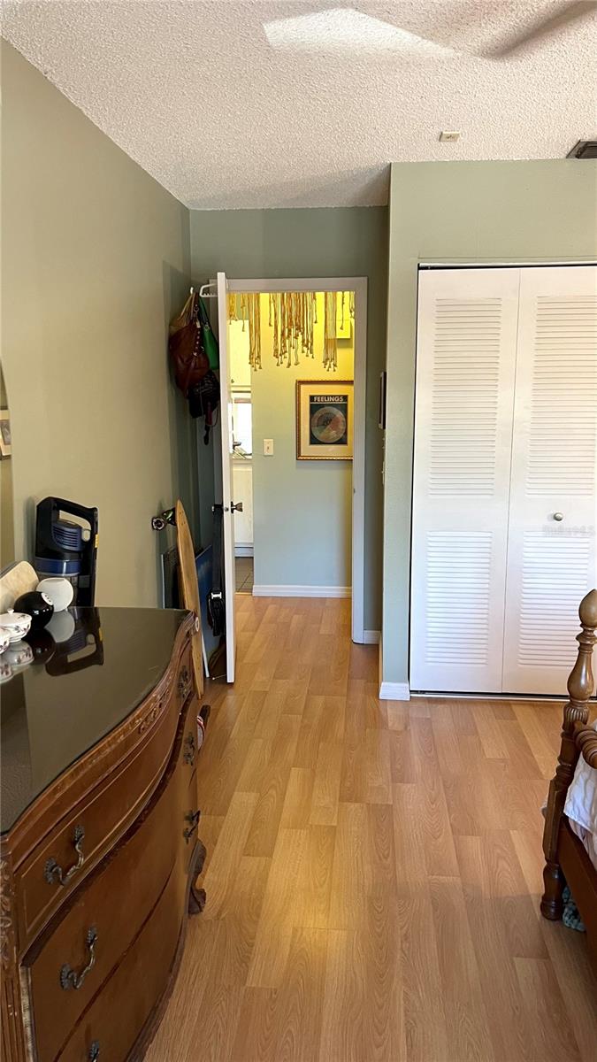 Image 16 of 34 For 257 Lincoln Circle N 3208