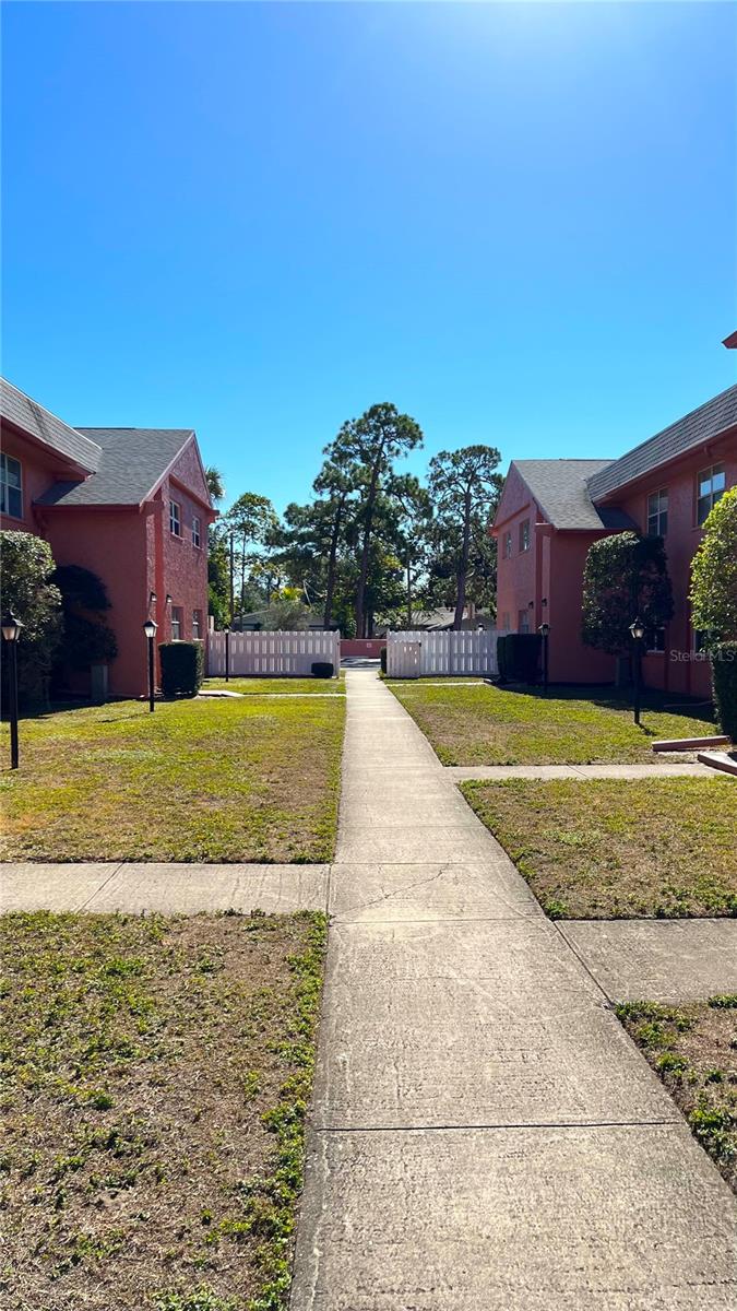 Image 22 of 34 For 257 Lincoln Circle N 3208