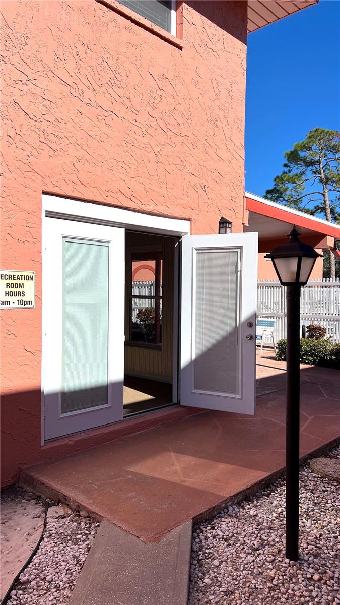 Image 27 of 34 For 257 Lincoln Circle N 3208