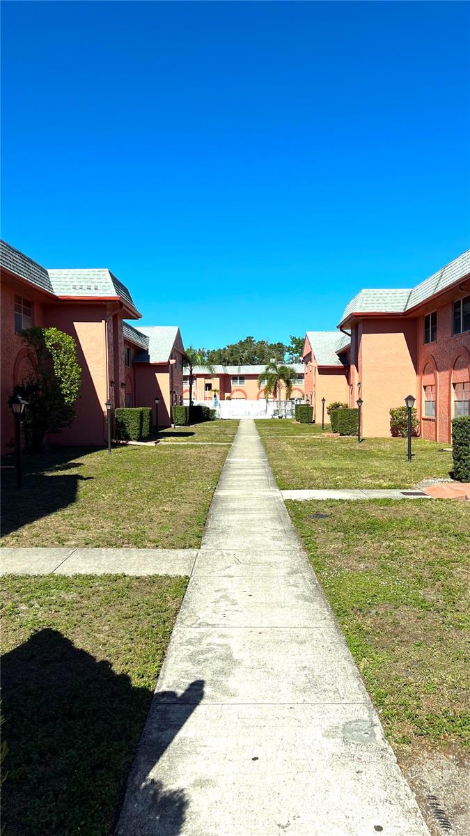 Image 32 of 34 For 257 Lincoln Circle N 3208