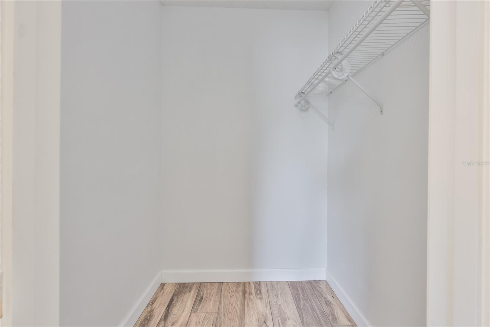 Listing photo id 26 for 2035 Heathfield Circle 256