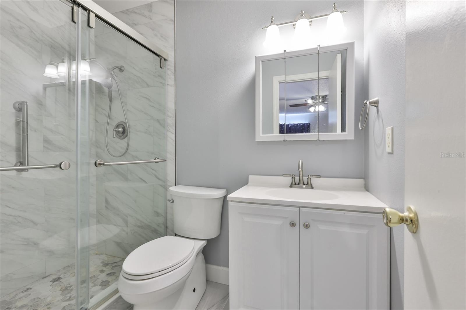 Listing photo id 27 for 2035 Heathfield Circle 256