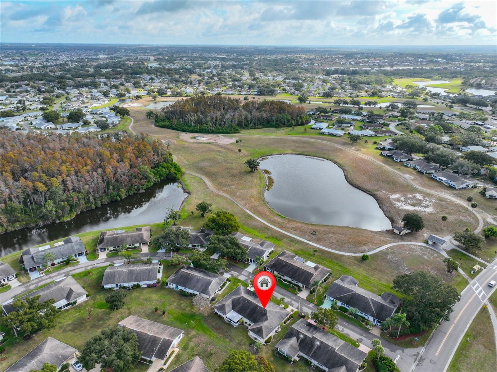 Listing photo id 45 for 2035 Heathfield Circle 256