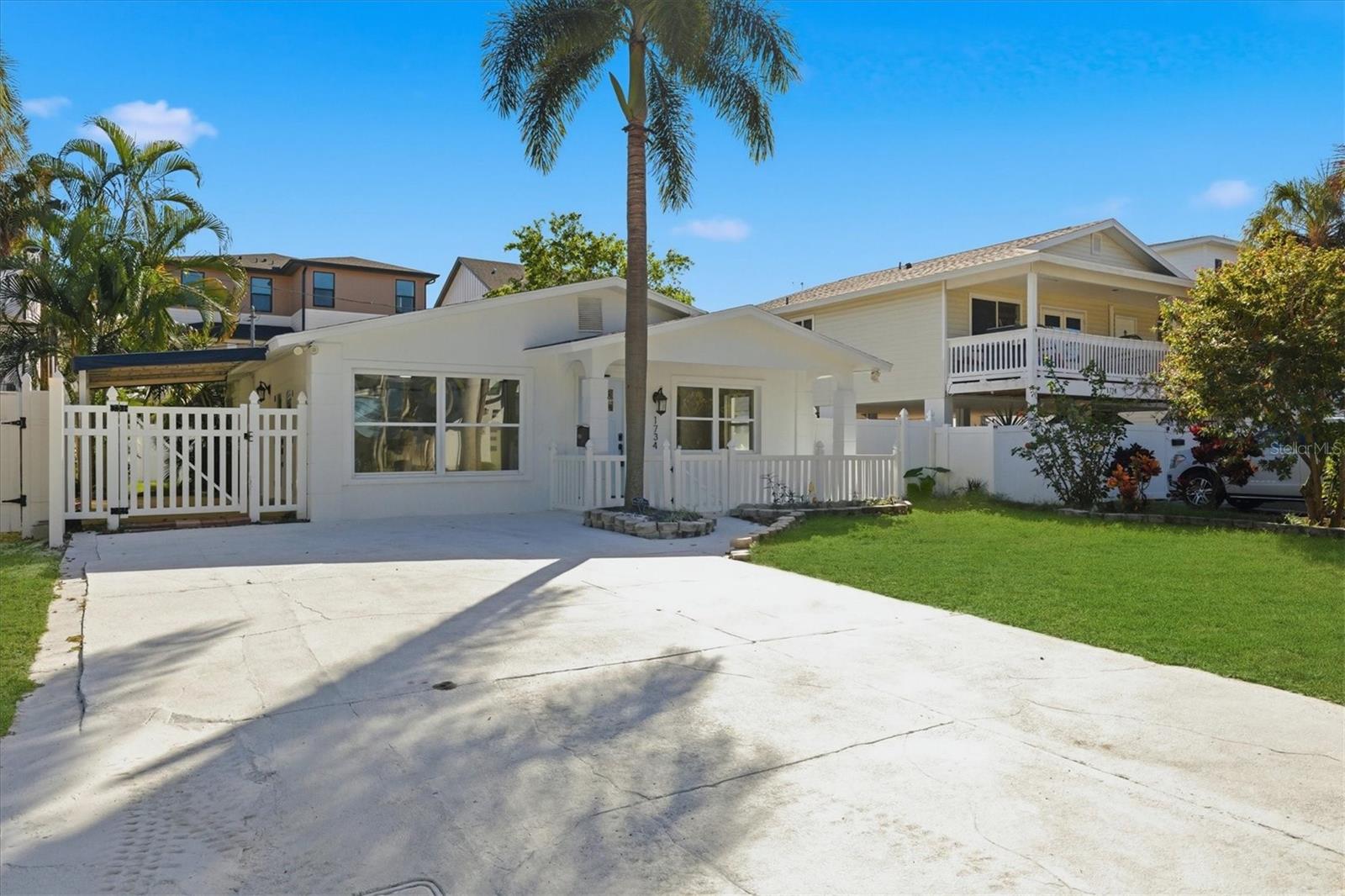 Image 2 of 37 For 1734 Maryland Avenue Ne