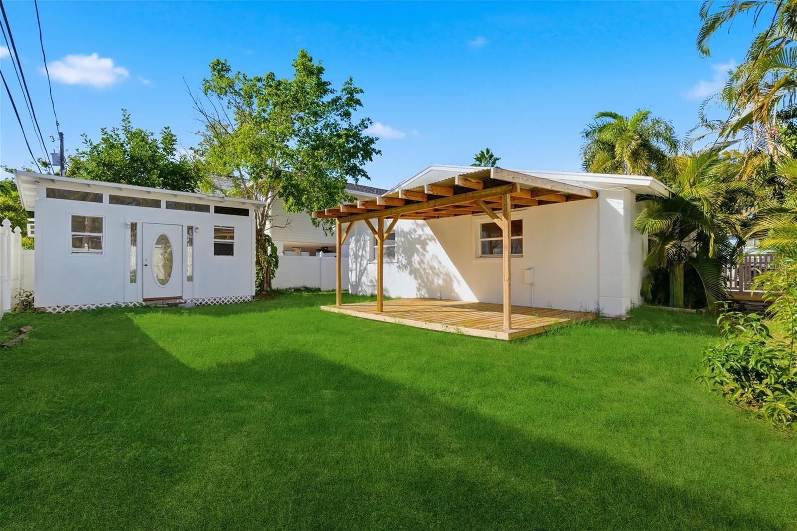 Image 29 of 37 For 1734 Maryland Avenue Ne