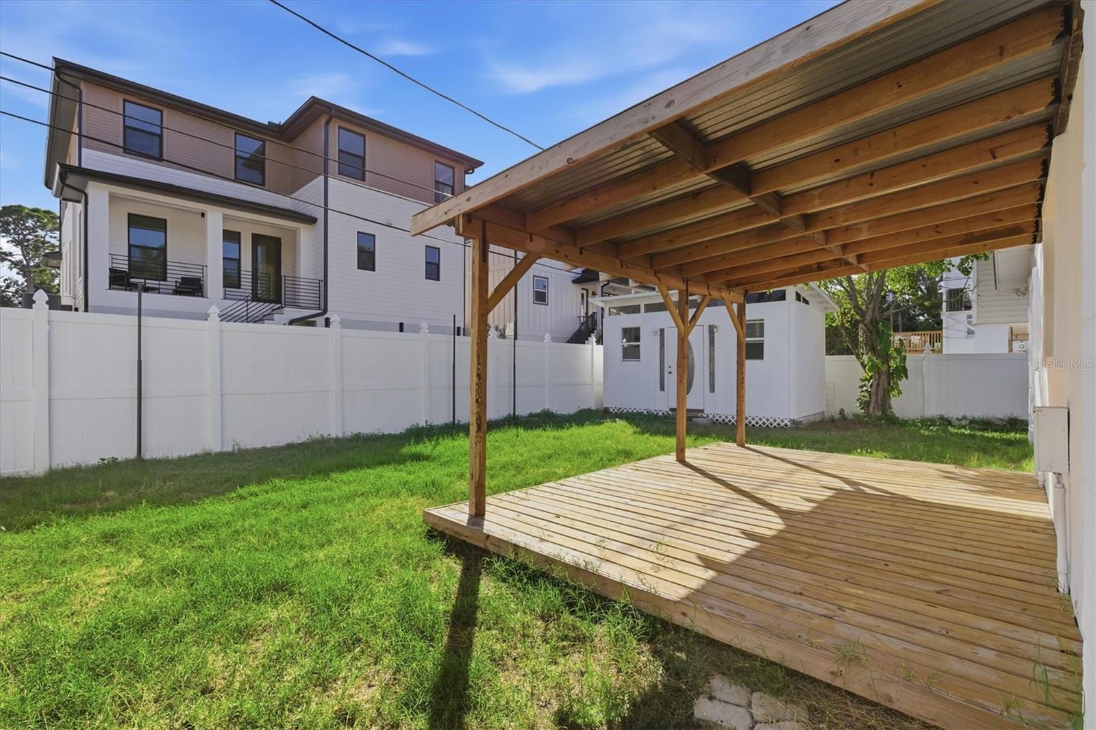 Image 30 of 37 For 1734 Maryland Avenue Ne