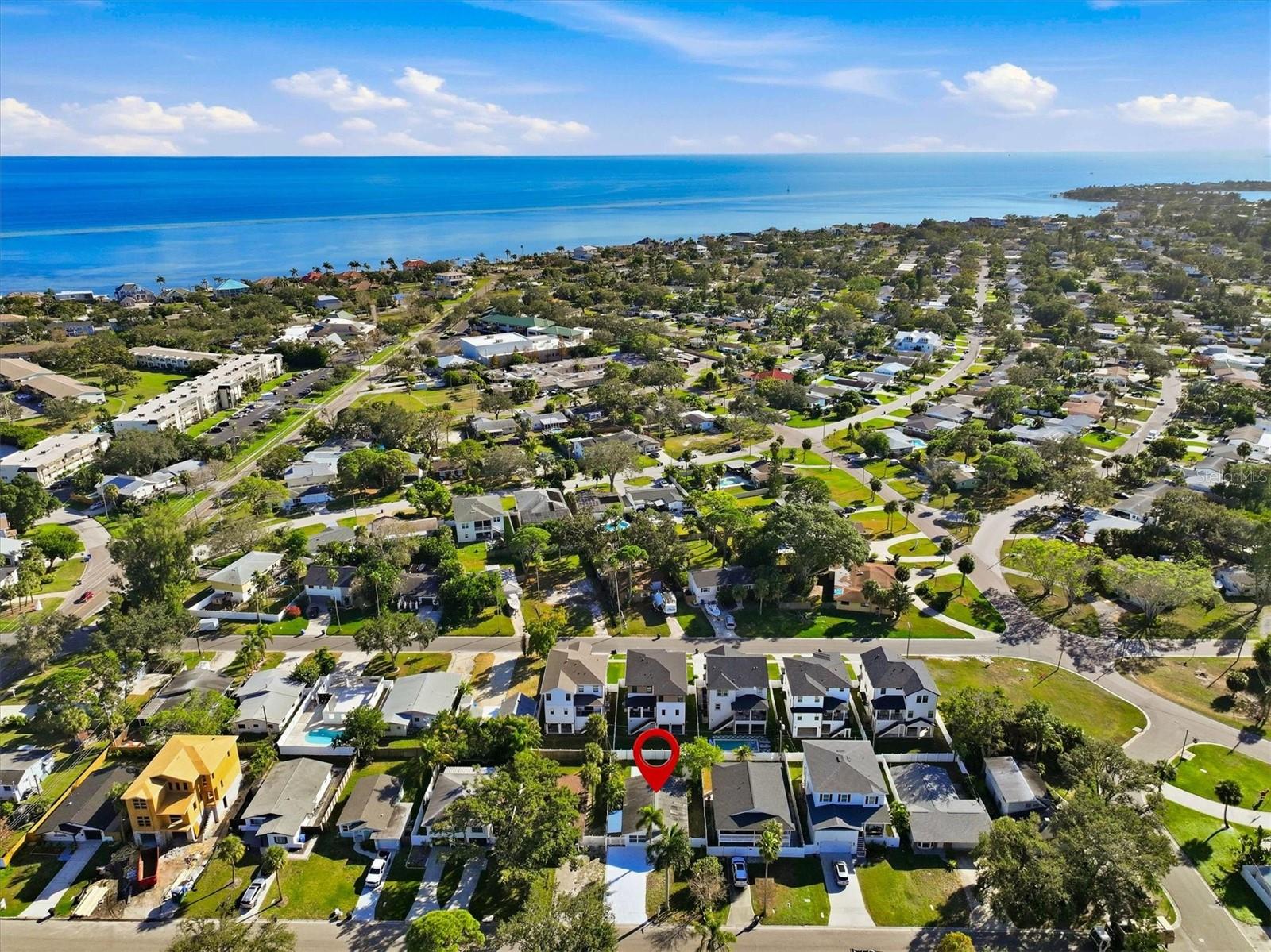 Image 32 of 37 For 1734 Maryland Avenue Ne