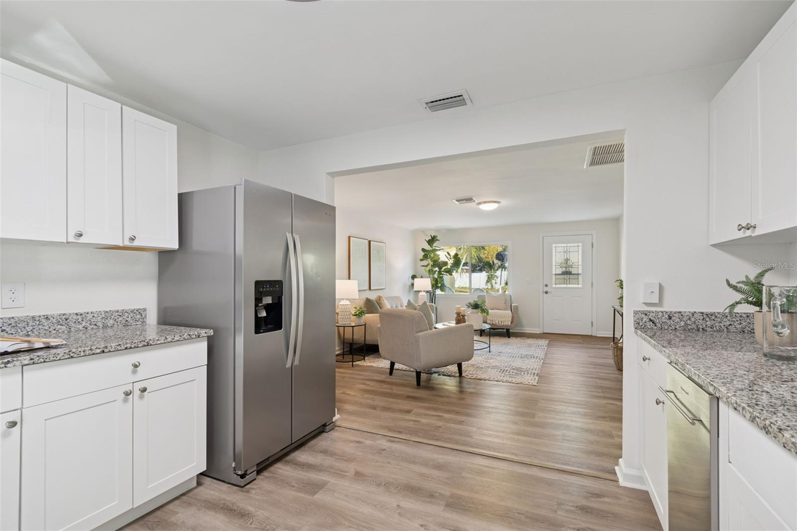 Image 12 of 69 For 2195 Glen Drive