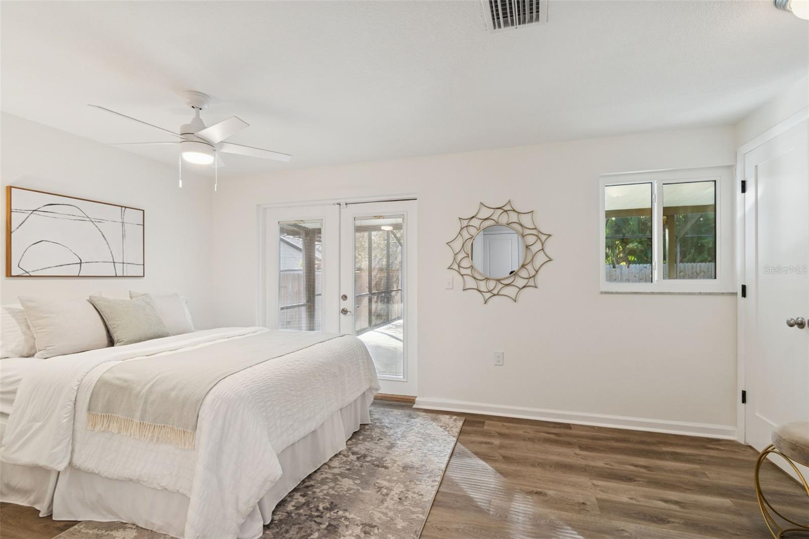 Image 15 of 69 For 2195 Glen Drive