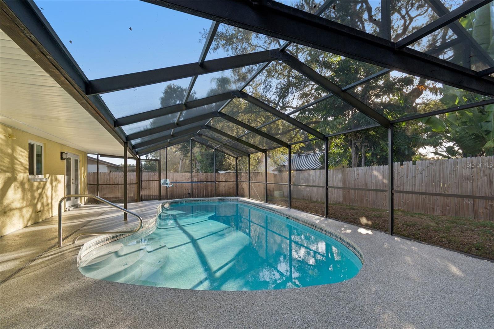 Image 37 of 69 For 2195 Glen Drive