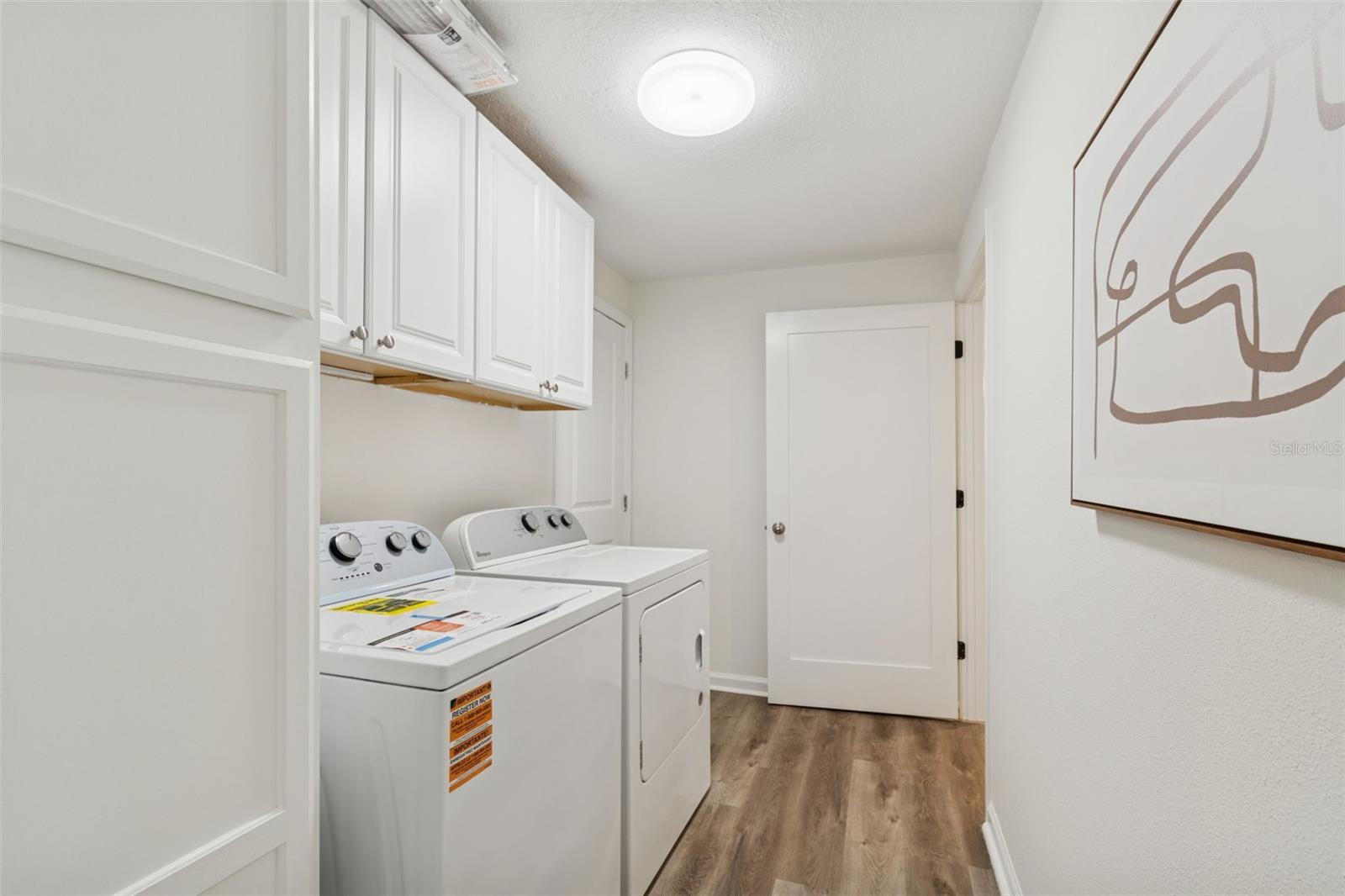 Image 43 of 69 For 2195 Glen Drive