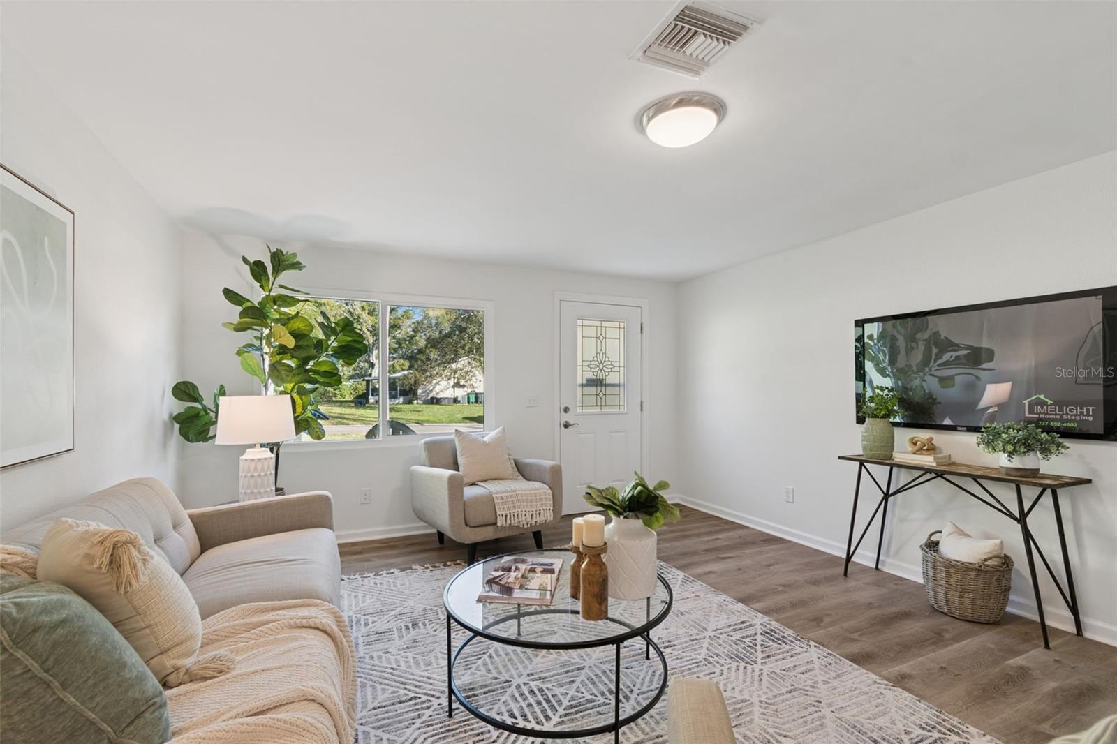 Image 6 of 69 For 2195 Glen Drive