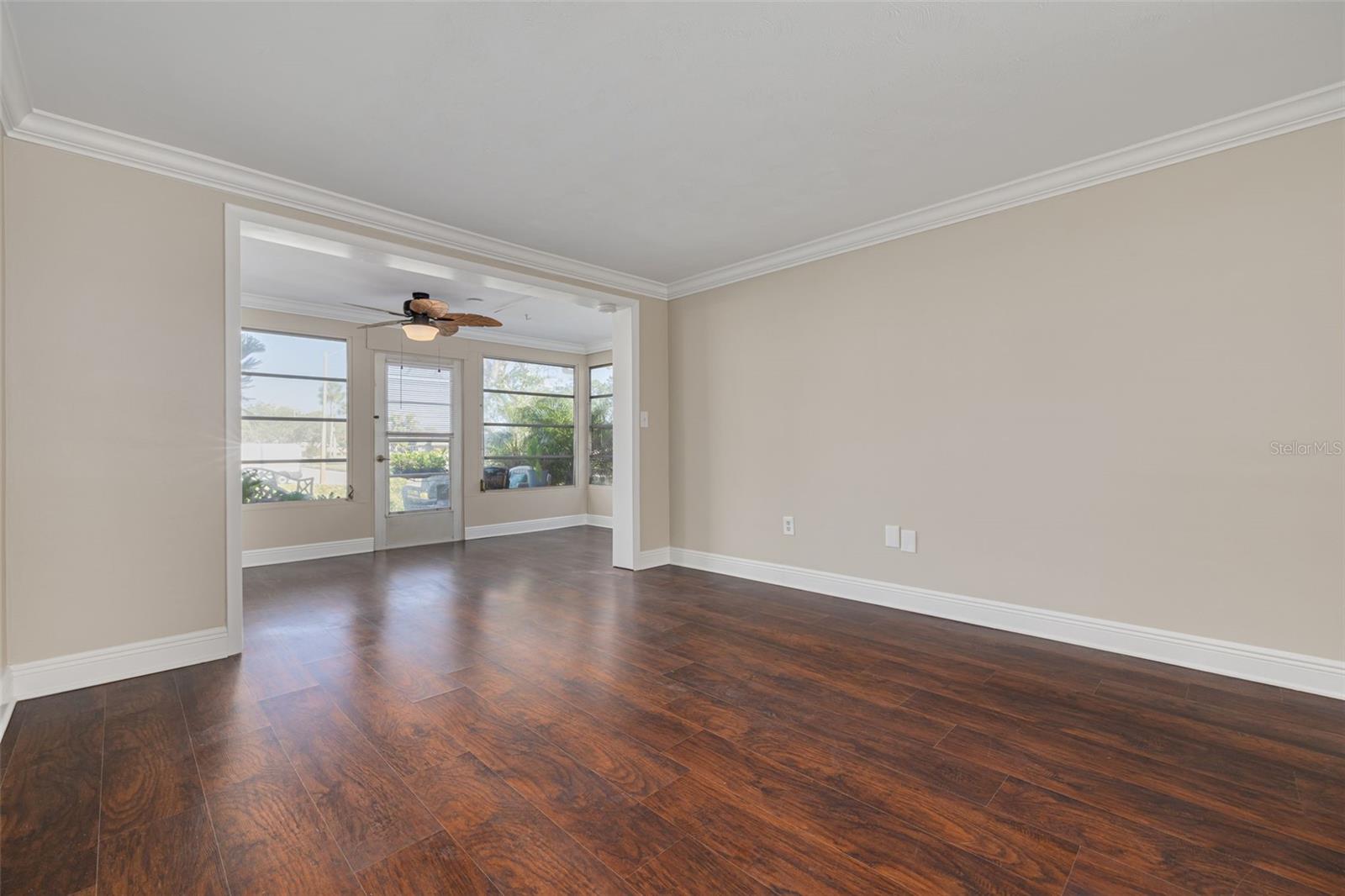 Listing photo id 12 for 4261 Richmere Drive