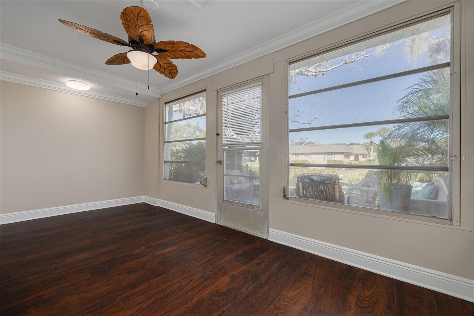 Listing photo id 15 for 4261 Richmere Drive