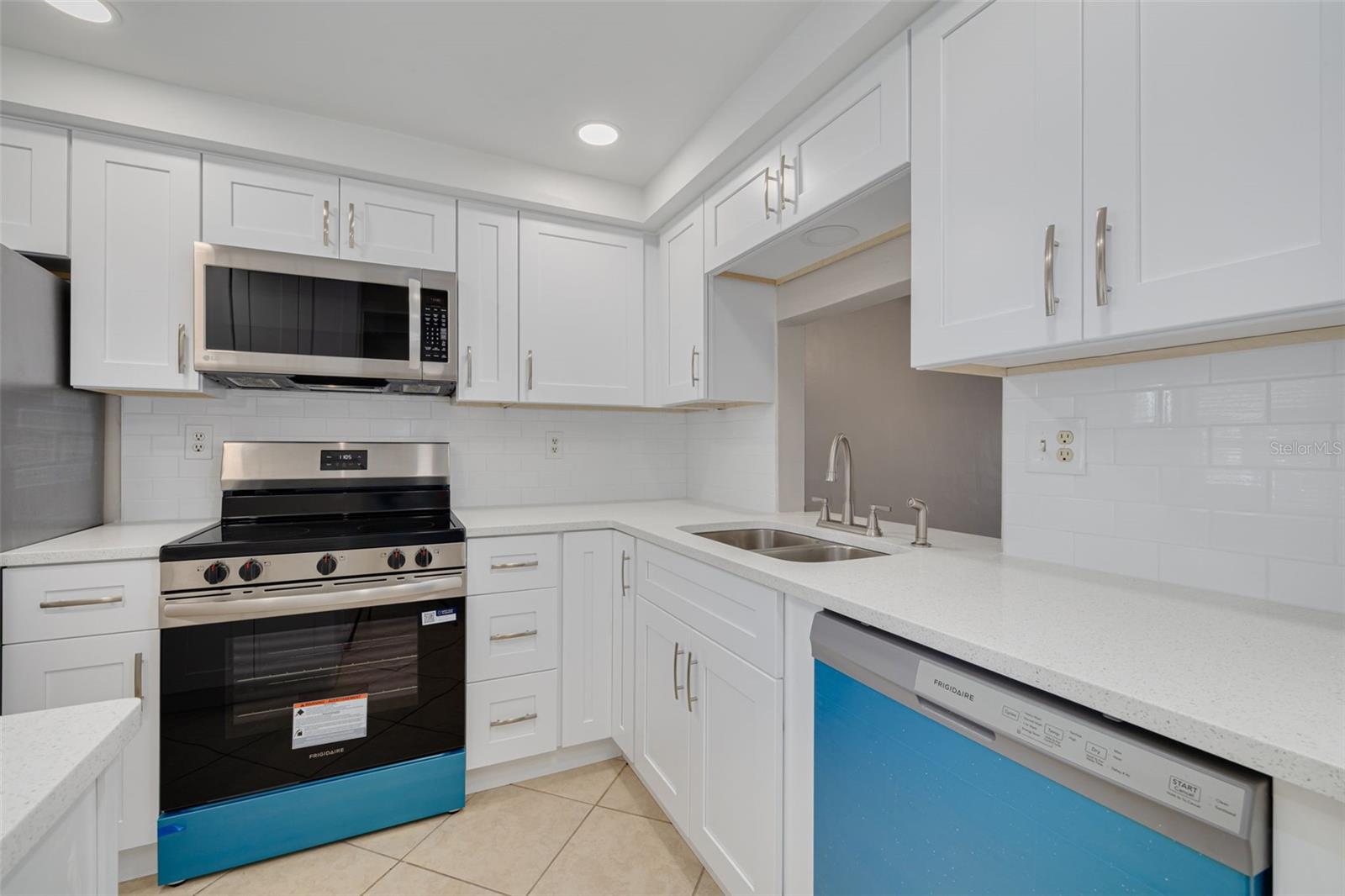 Listing photo id 16 for 4261 Richmere Drive