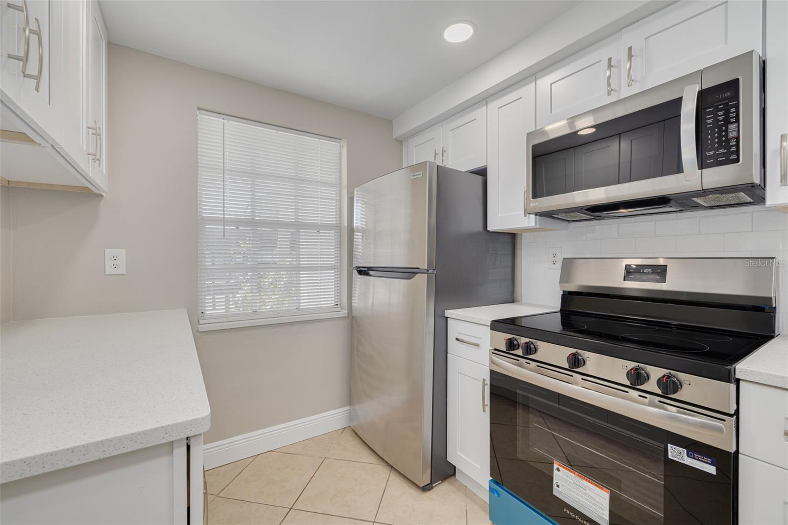 Listing photo id 17 for 4261 Richmere Drive