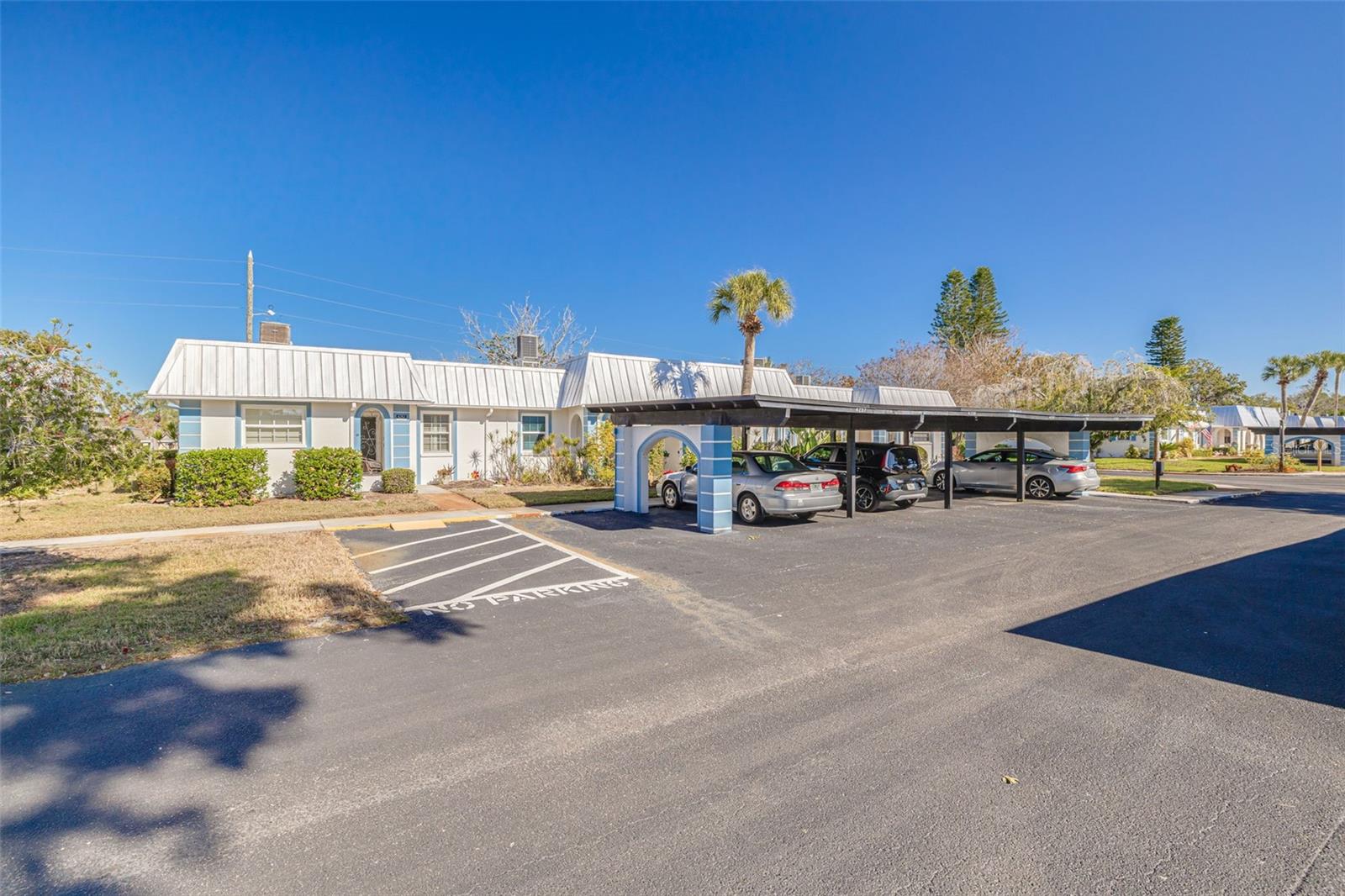 Listing photo id 5 for 4261 Richmere Drive