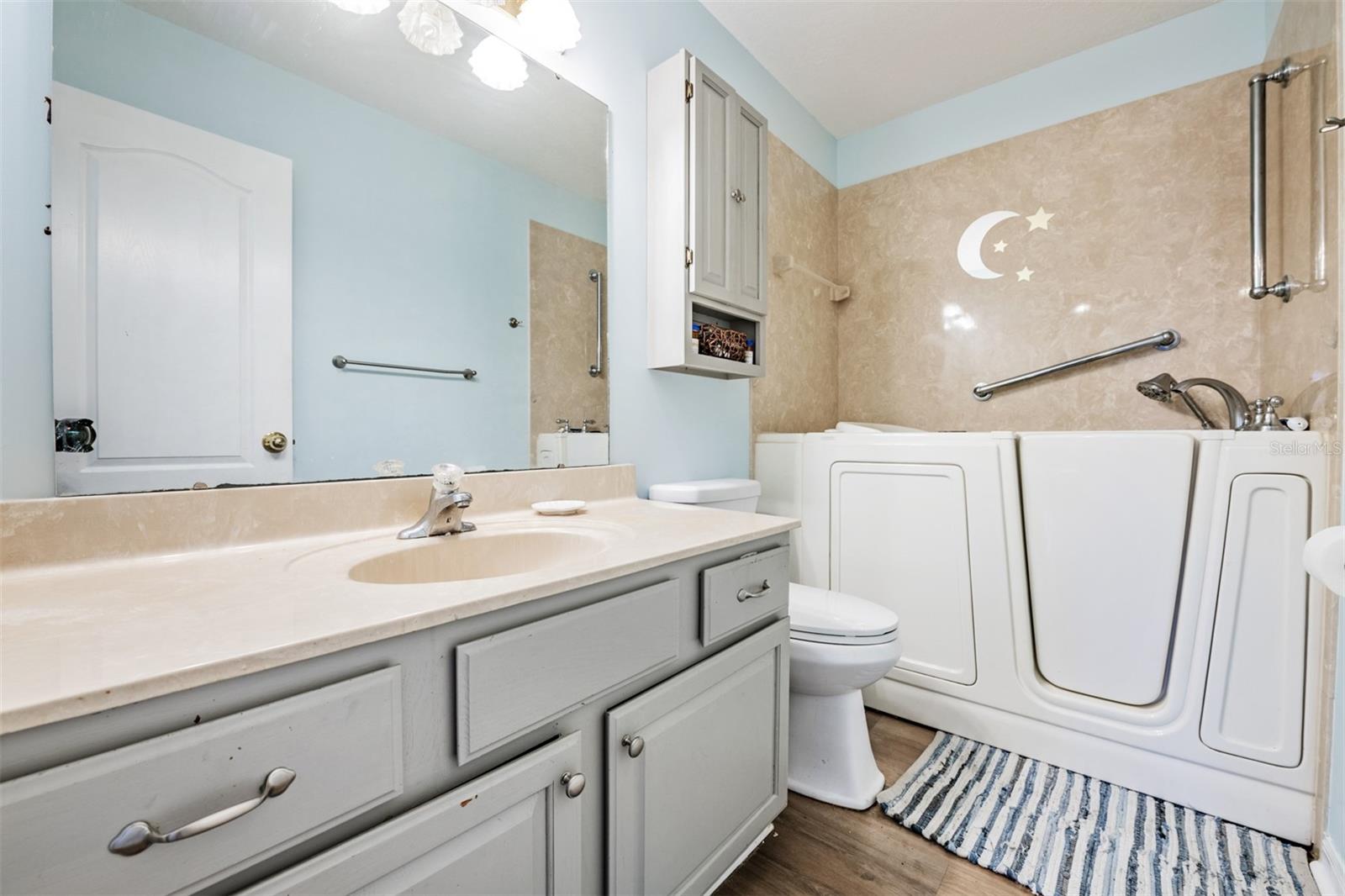 Image 16 of 23 For 5923 Newberry Court