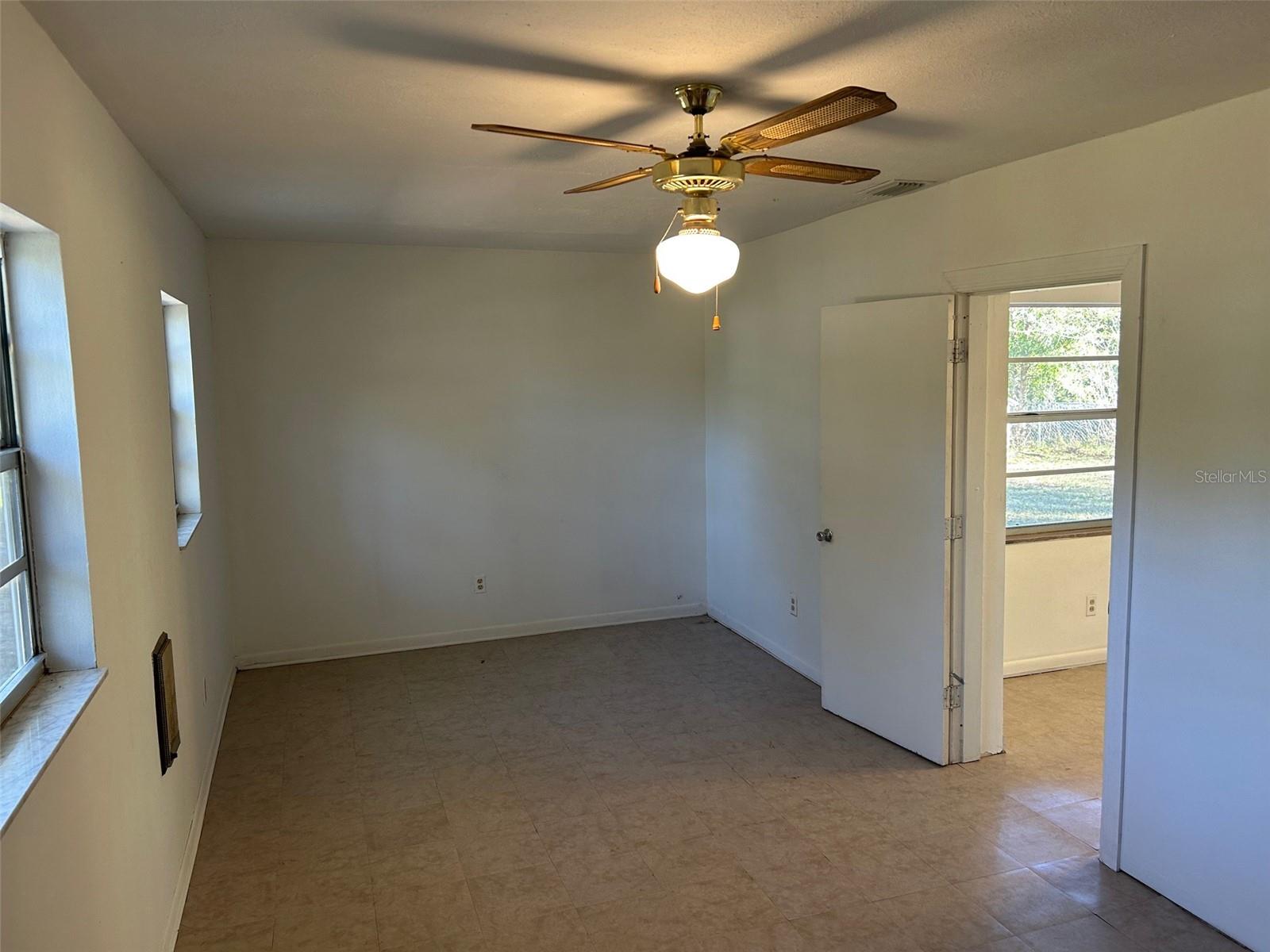 Image 3 of 19 For 7001 32nd Avenue S