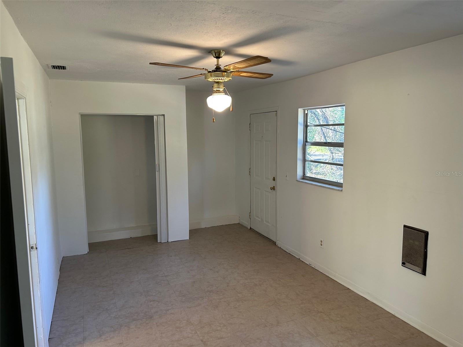 Image 4 of 19 For 7001 32nd Avenue S