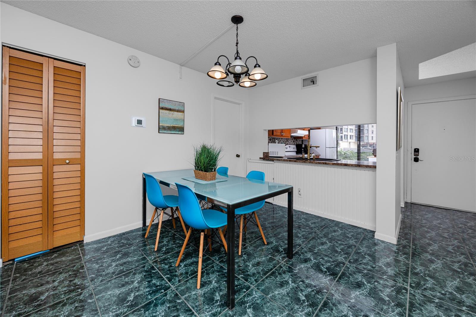 Image 11 of 56 For 6113 Palma Del Mar Boulevard S 221