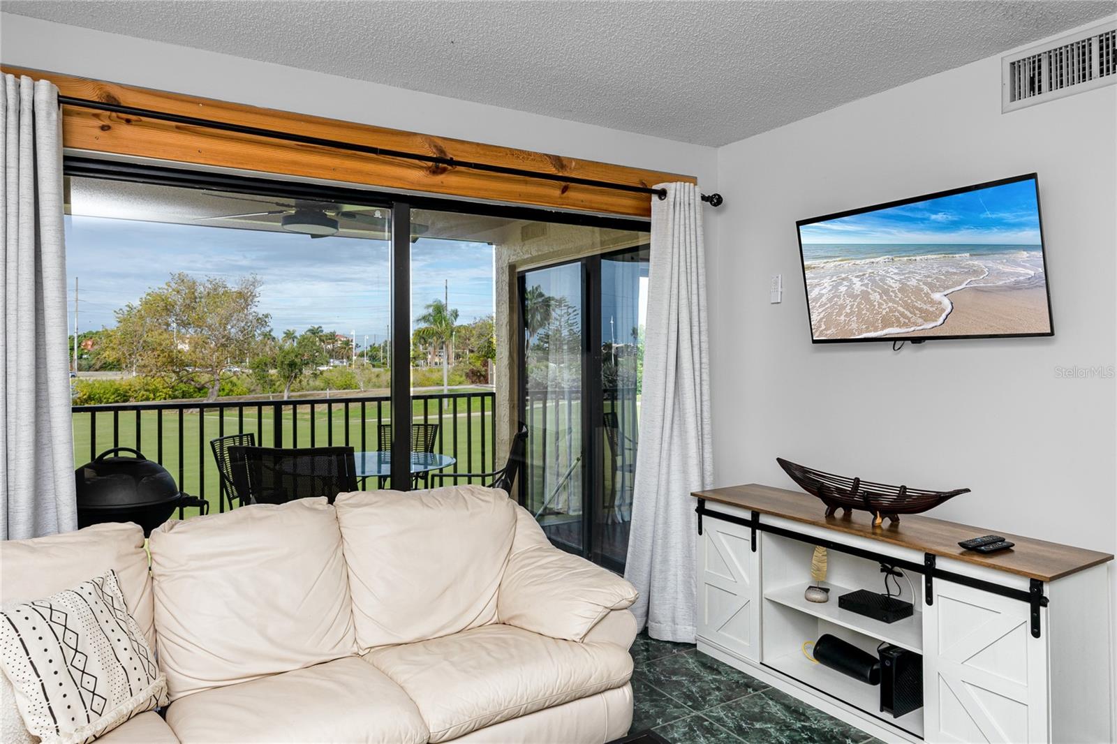 Image 17 of 56 For 6113 Palma Del Mar Boulevard S 221