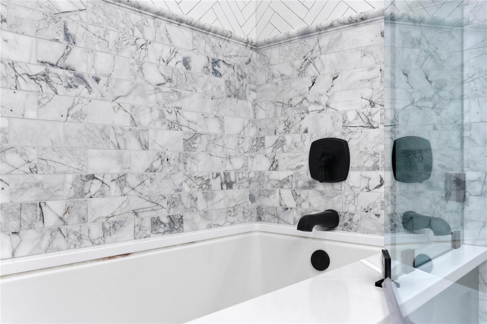 Image 29 of 62 For 319 Frances Avenue