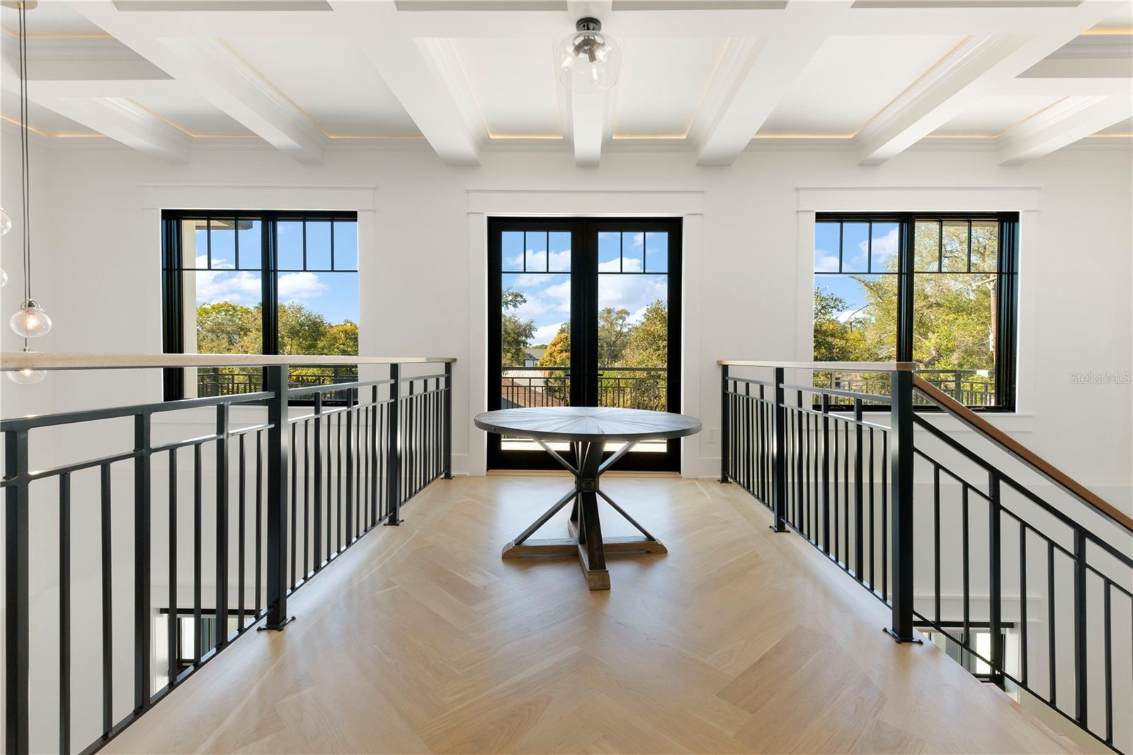 Image 31 of 62 For 319 Frances Avenue