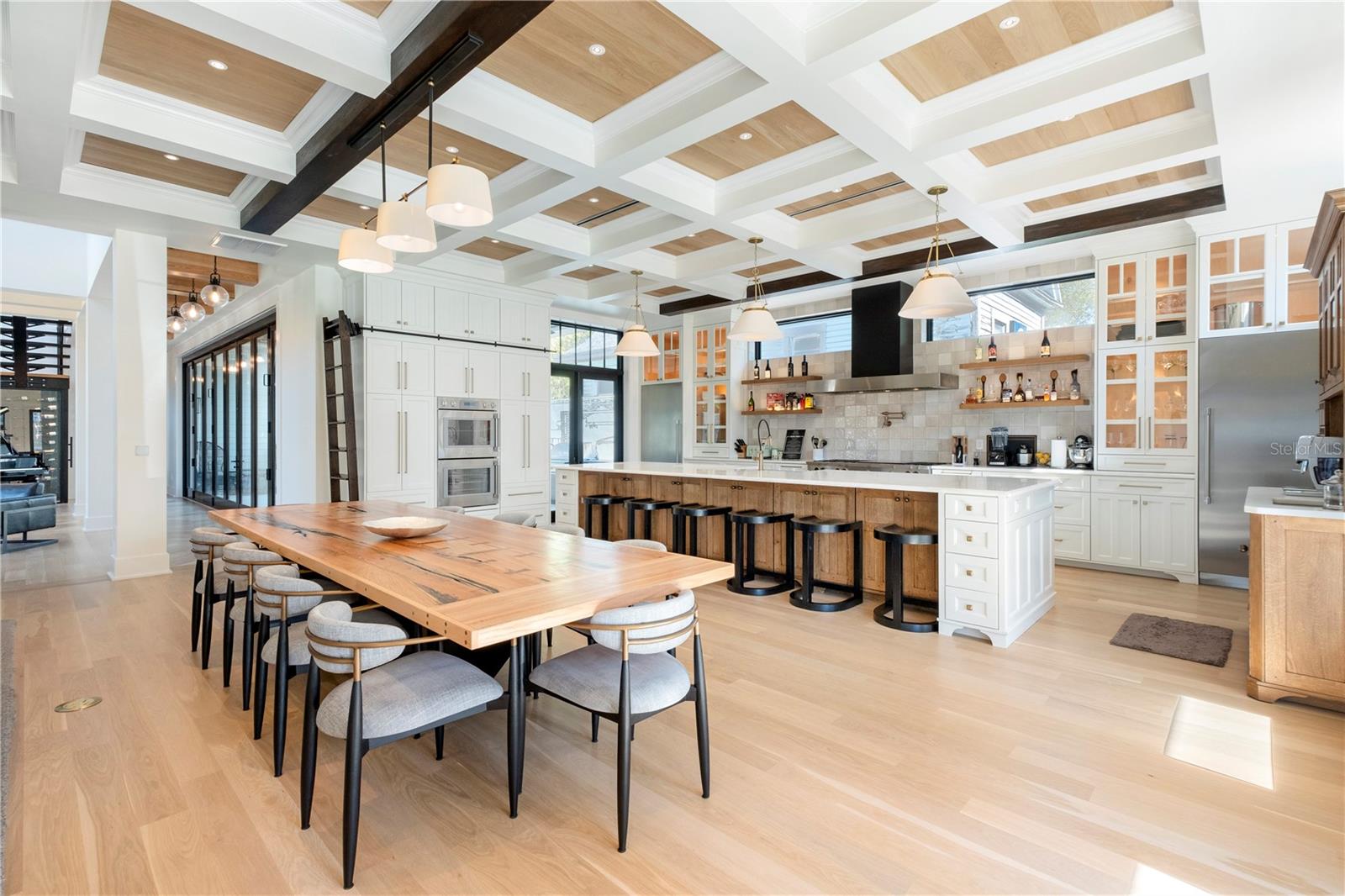 Image 9 of 62 For 319 Frances Avenue