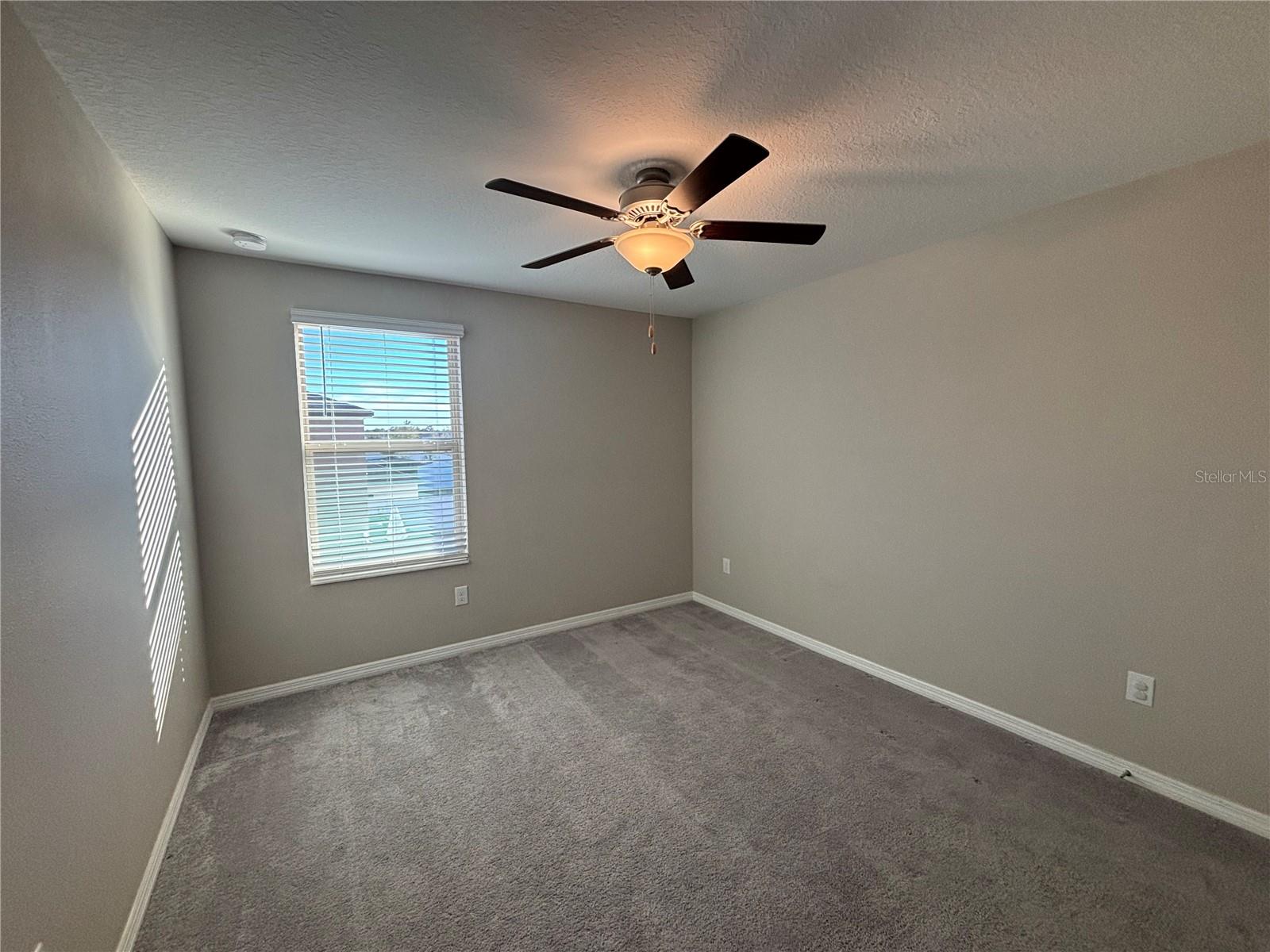 Image 17 of 25 For 572 Argyll Drive