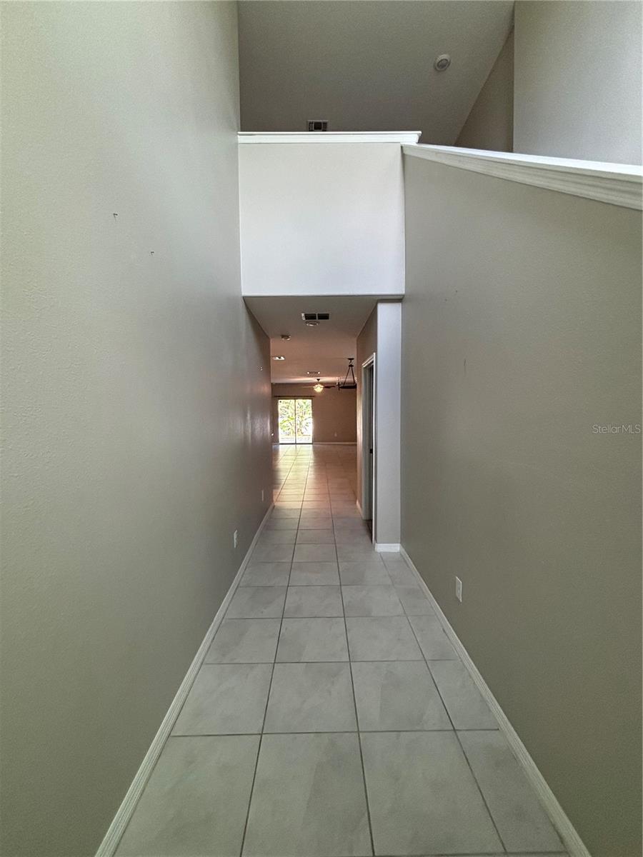 Image 2 of 25 For 572 Argyll Drive