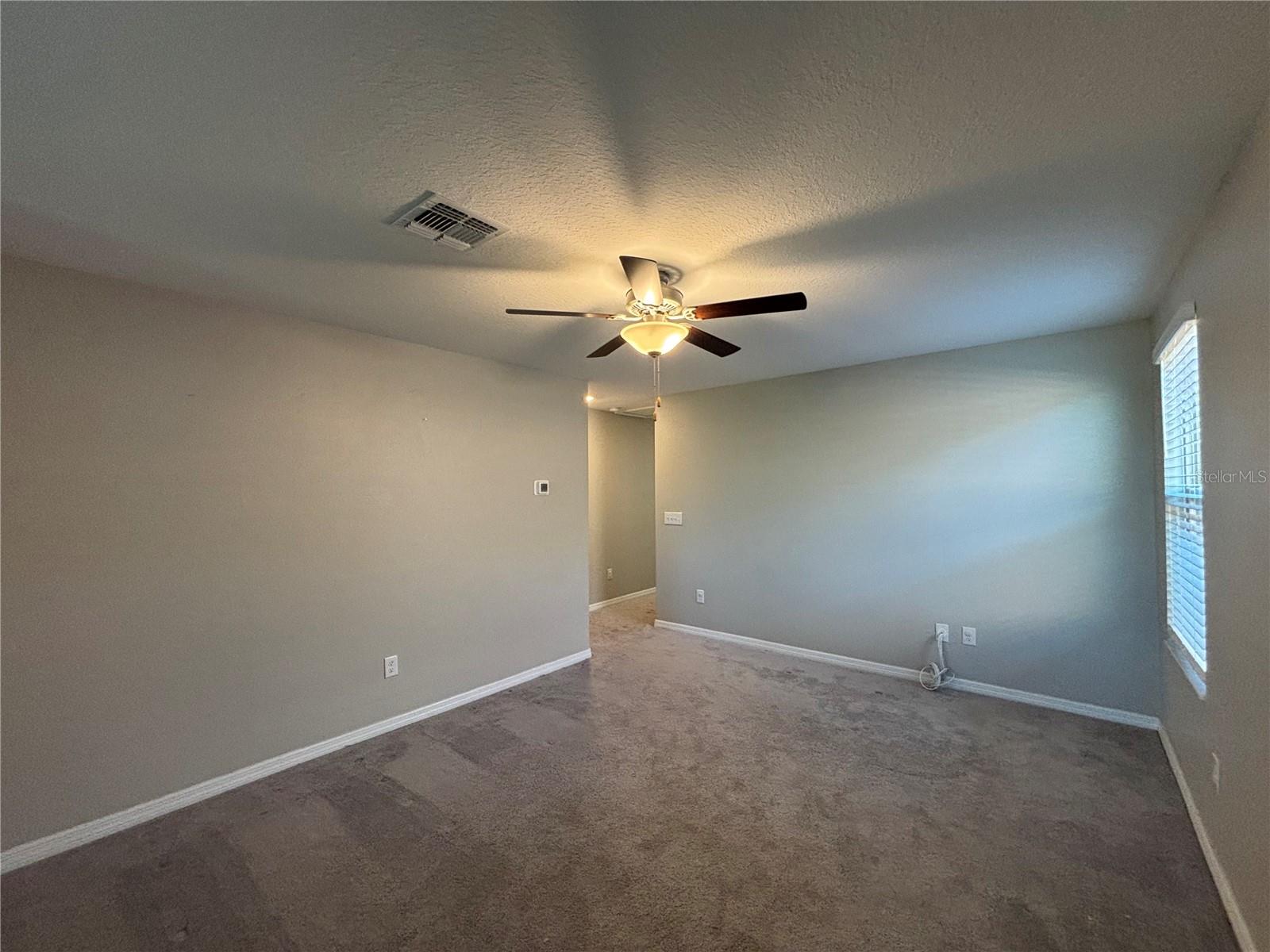 Image 21 of 25 For 572 Argyll Drive