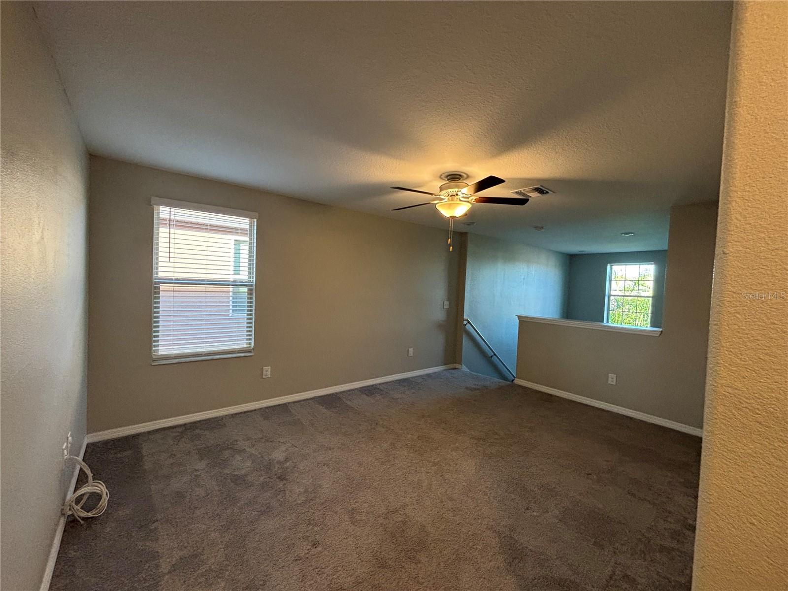 Image 22 of 25 For 572 Argyll Drive