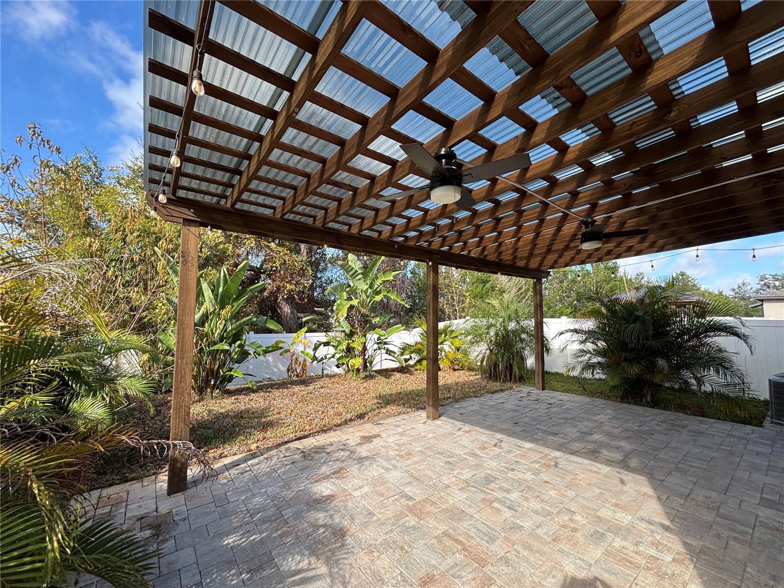 Image 25 of 25 For 572 Argyll Drive